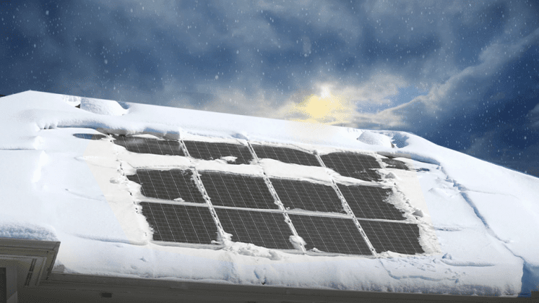 solar panels work in rain